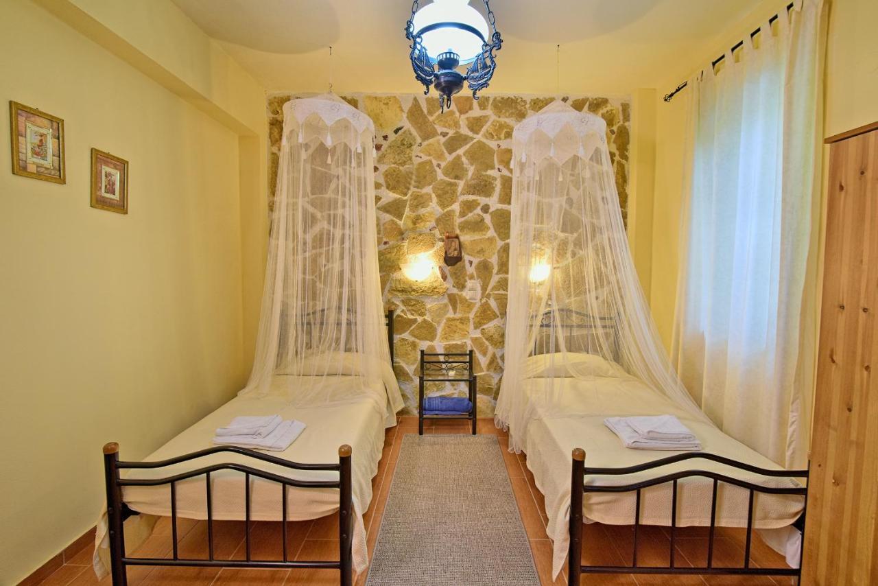 Olive Farm Villa Agia Marina Exteriör bild