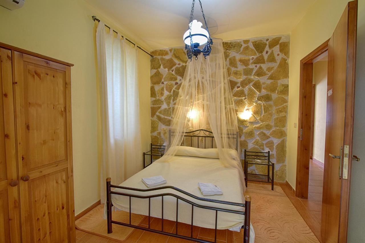 Olive Farm Villa Agia Marina Exteriör bild