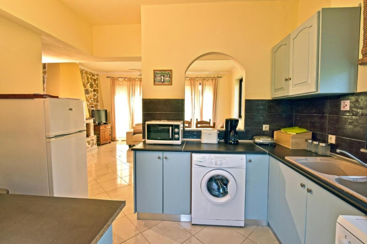 Olive Farm Villa Agia Marina Exteriör bild