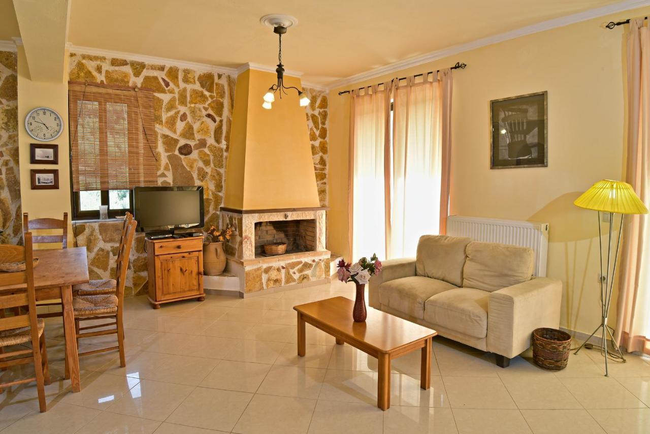 Olive Farm Villa Agia Marina Exteriör bild